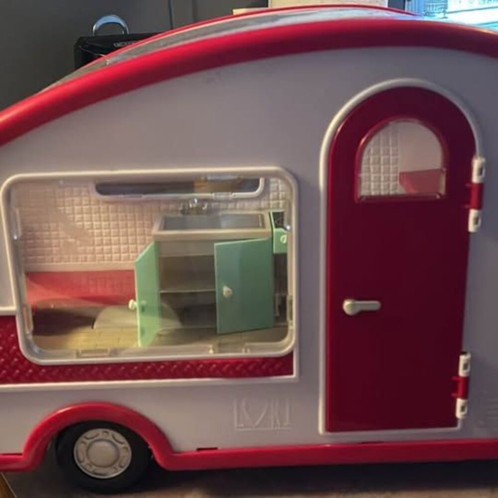Lori Dolls Go Everywhere Glamper Camper Toy Play Set